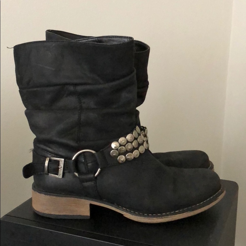 Steve Madden leather boots